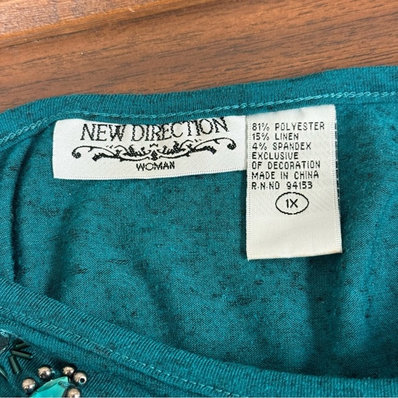 New Direction Woman 1X Teal Embellished Jewel Neckline Long Sleeve Holiday Top - Picture 6 of 8